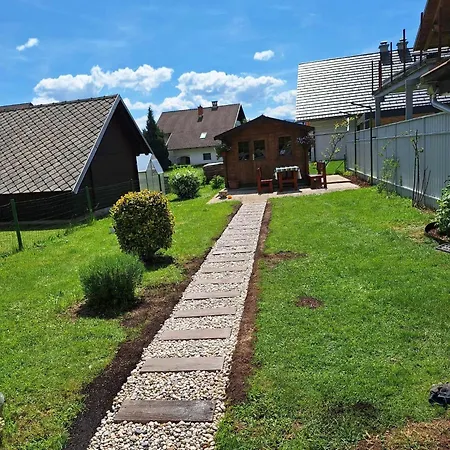 Apartma Juli アパート *